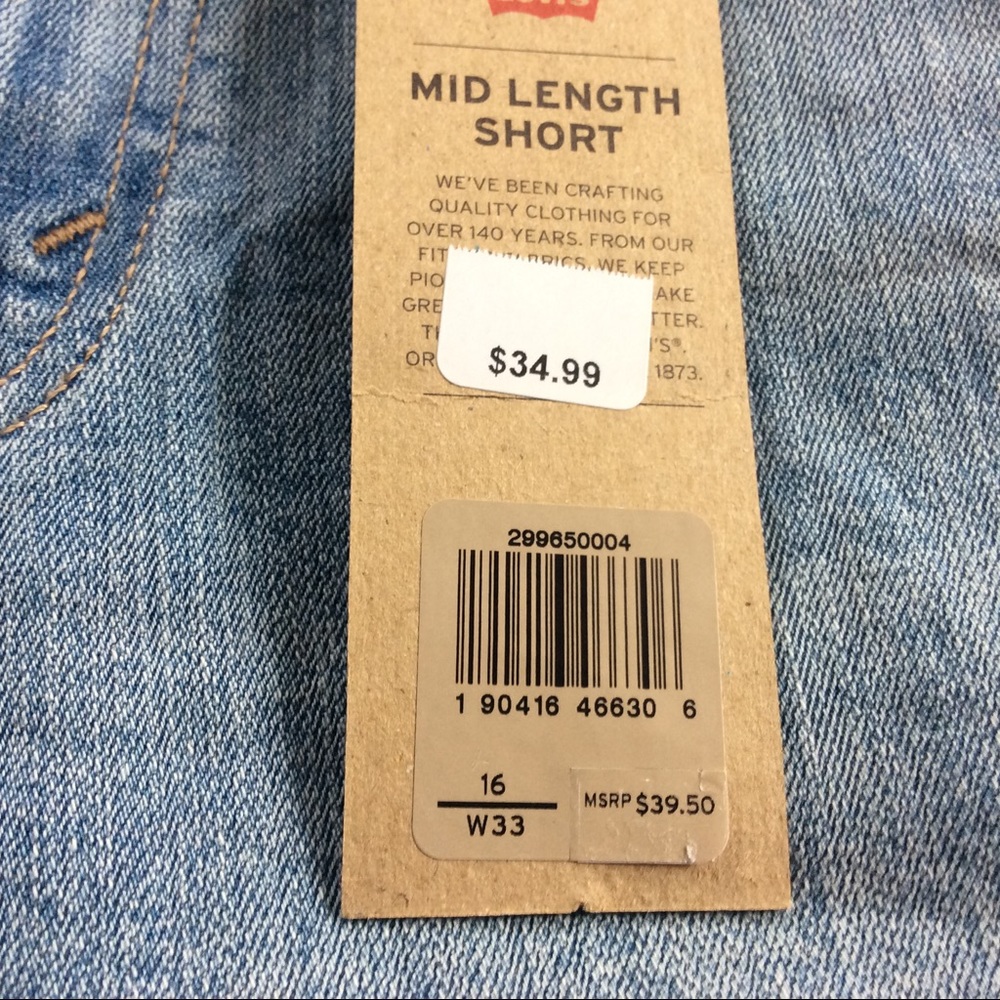 Levi’s Distressed Shorts - Picture 2 of 8
